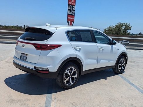 Used 2021 Kia Sportage LX image 8