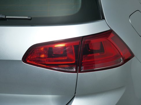 Used 2015 Volkswagen e-Golf SEL Premium image 17