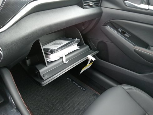 New 2024 Nissan Altima 2.5 SR w/ SR Premium Package image 17