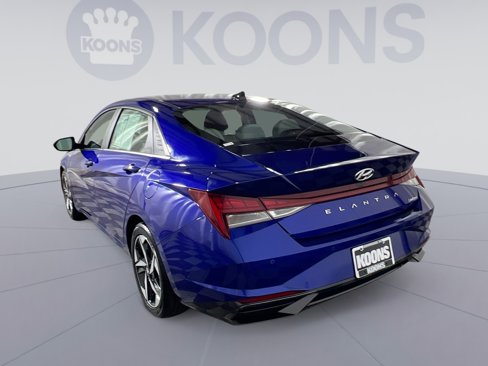 Used 2023 Hyundai Elantra Limited image 4