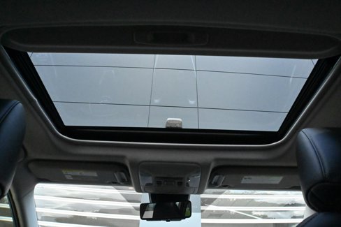 Used 2019 Toyota RAV4 Limited image 31