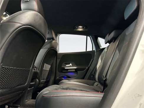 Used 2022 Mercedes-Benz GLA 250 4MATIC image 9