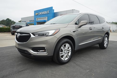 Used 2018 Buick Enclave Essence image 1