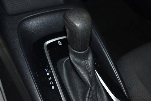 Used 2022 Toyota Corolla LE image 12