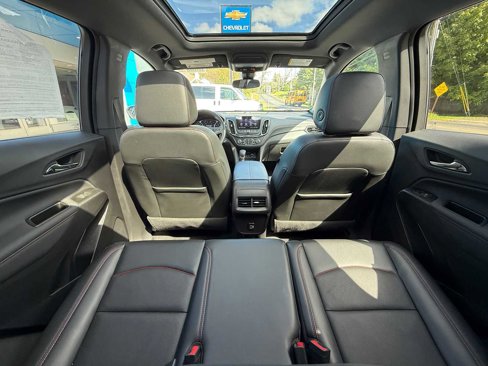 Used 2023 Chevrolet Equinox RS w/ RS Leather Package image 31