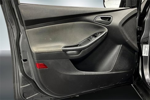 Used 2014 Ford Focus S image 16