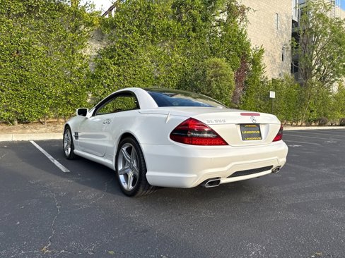 Used 2011 Mercedes-Benz SL 550 image 7
