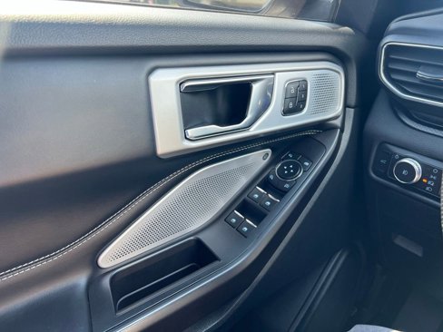 Certified 2020 Ford Explorer ST w/ Premium Technology Package image 26