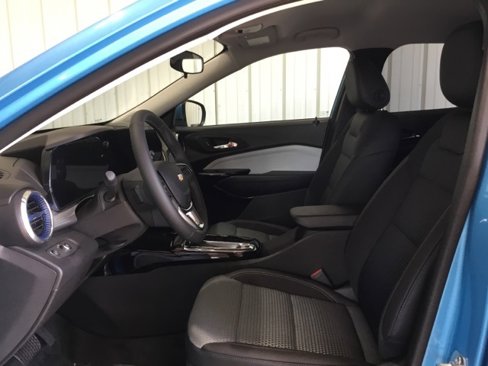 New 2025 Chevrolet Trax LT w/ Driver Confidence Package image 26