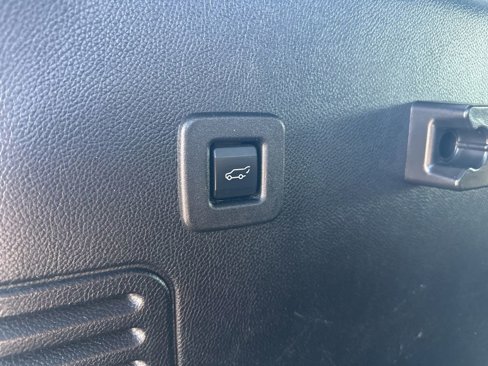 Used 2017 Ford Expedition EL Platinum image 41