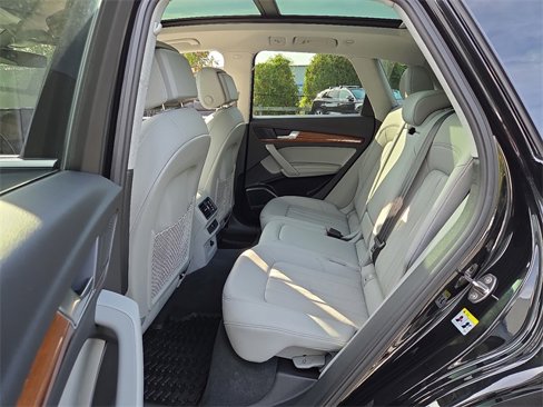 Certified 2023 Audi Q5 2.0T Premium Plus w/ Premium Plus Package image 11