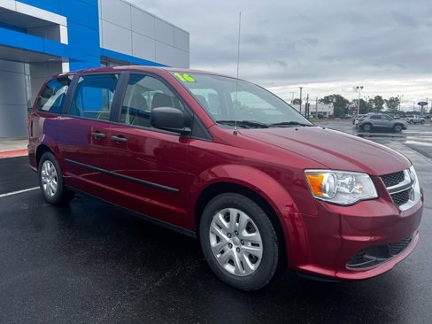 Used 2016 Dodge Grand Caravan American Value Package image 3