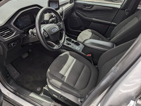 Used 2023 Ford Escape Active image 8