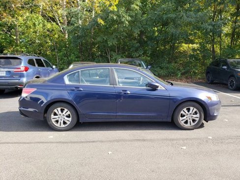 Used 2009 Honda Accord LX-P image 2