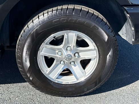 Used 2005 Dodge Durango SLT w/ Family Value Group image 10