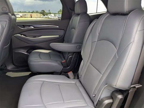 Used 2024 Buick Enclave Premium image 14