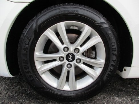 Used 2012 Hyundai Sonata GLS w/ Popular Equipment Pkg image 12