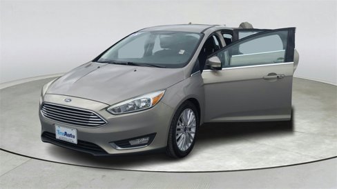 Used 2015 Ford Focus Titanium image 10