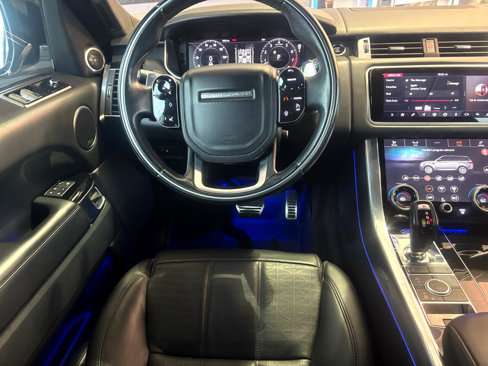 Used 2018 Land Rover Range Rover Sport HSE Dynamic image 12