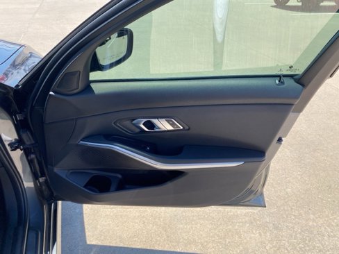 Used 2020 BMW 330i Sedan w/ Driving Assistance Package image 20