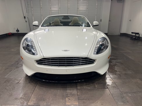 Used 2016 Aston Martin DB9 GT image 7