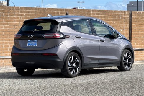 Used 2022 Chevrolet Bolt LT w/ Infotainment Package image 3
