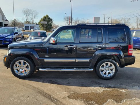 Used 2012 Jeep Liberty Sport image 7
