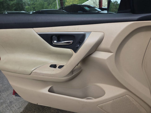 Used 2015 Nissan Altima 2.5 S w/ Power Driver Seat Package image 8