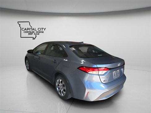Used 2022 Toyota Corolla LE image 5