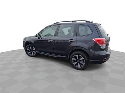 Used 2018 Subaru Forester 2.5i w/ Alloy Wheel Package image 6