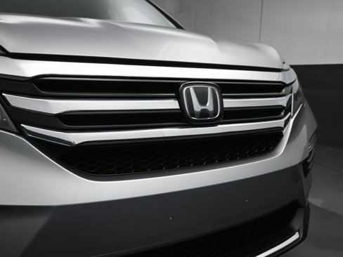 Used 2017 Honda Pilot Elite image 13