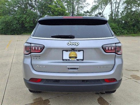 Used 2022 Jeep Compass Limited image 23