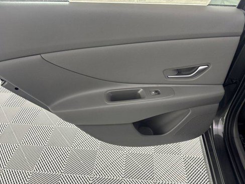 New 2025 Hyundai Elantra Sport image 24