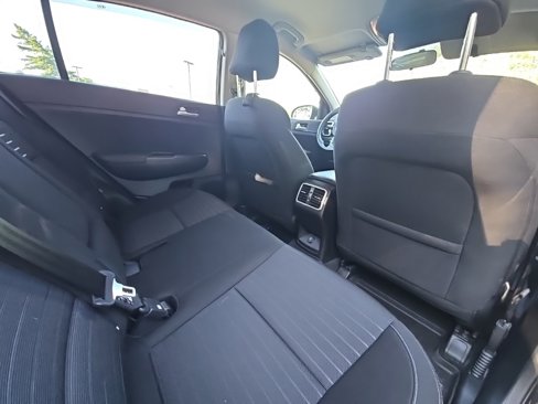 Used 2018 Kia Sportage LX image 24