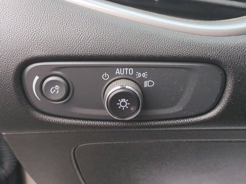 Certified 2023 Chevrolet Malibu LS image 18
