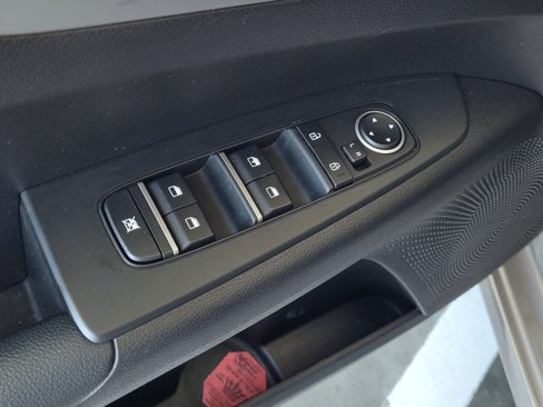 Used 2023 Kia Forte LXS image 12