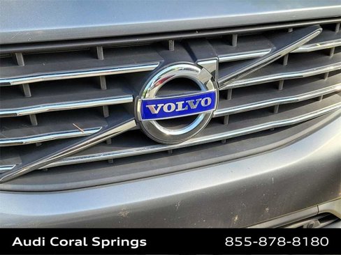 Used 2016 Volvo XC60 T5 Premier w/ Proximity Package image 12