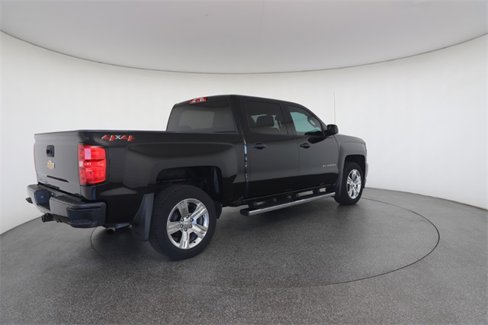 Used 2018 Chevrolet Silverado 1500 Custom image 19