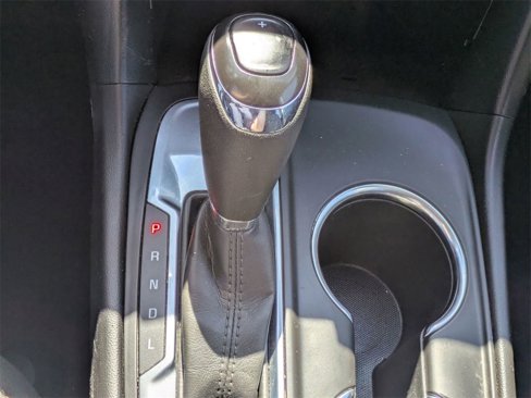 Used 2021 Chevrolet Equinox LT image 18