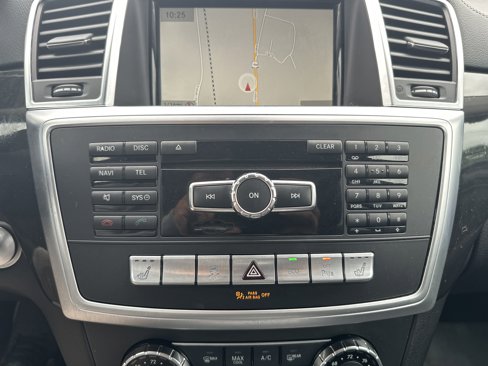 Used 2016 Mercedes-Benz GL 450 4MATIC image 21
