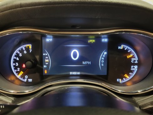 Used 2015 Jeep Grand Cherokee Summit image 12
