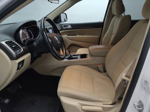 Used 2018 Jeep Grand Cherokee Laredo image 17