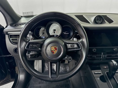 Certified 2022 Porsche Macan S image 12