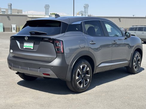New 2025 Nissan Kicks SV image 7