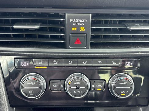 Used 2020 Volkswagen Jetta R-Line image 20