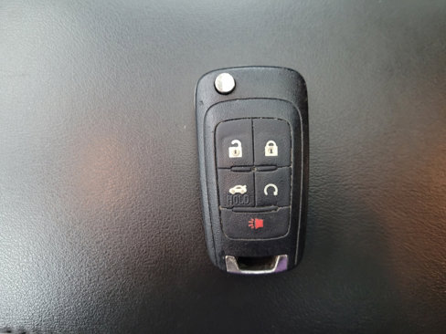 Used 2017 Chevrolet Equinox LT image 32