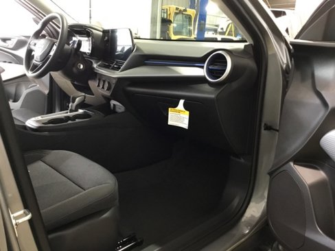 New 2025 Chevrolet Trax LS w/ LS Convenience Package image 45