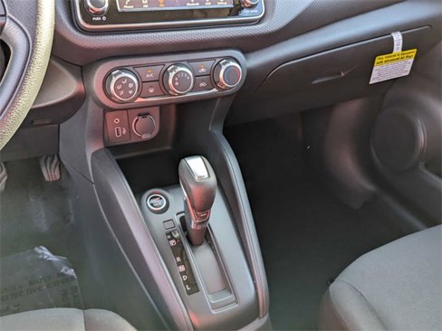 Used 2024 Nissan Kicks S image 18
