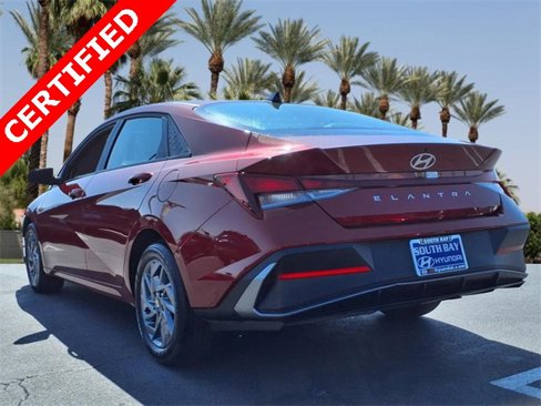 Certified 2024 Hyundai Elantra SEL image 2