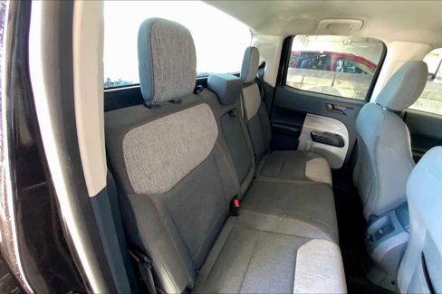 Certified 2022 Ford Maverick XLT image 18